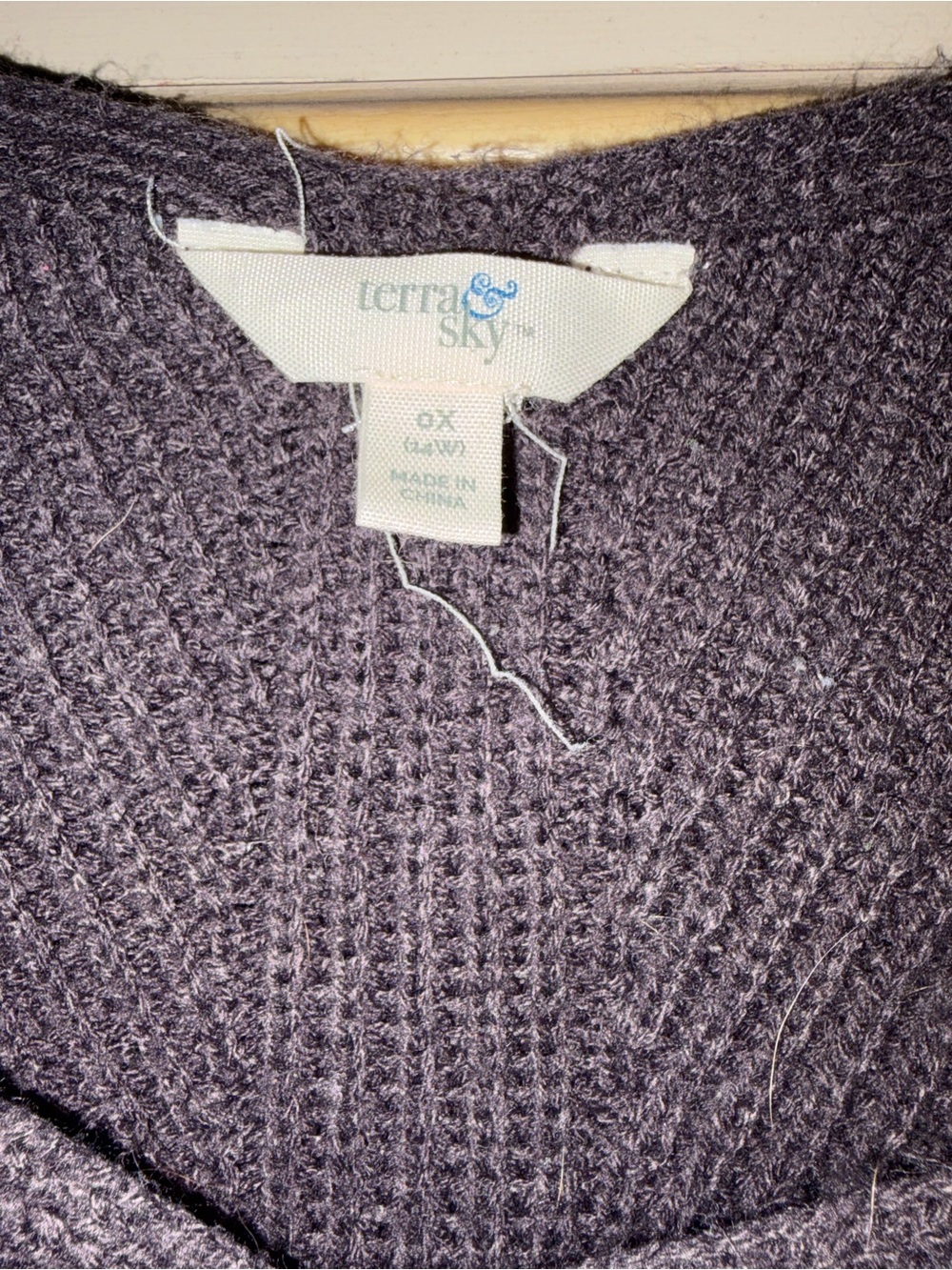 Terra & Sky Lavender-Purple Textured V-Neck Sweater